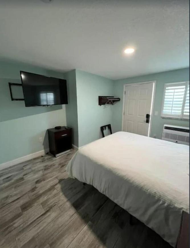 Atlantic Shores Motel Daytona Beach Shores Екстер'єр фото
